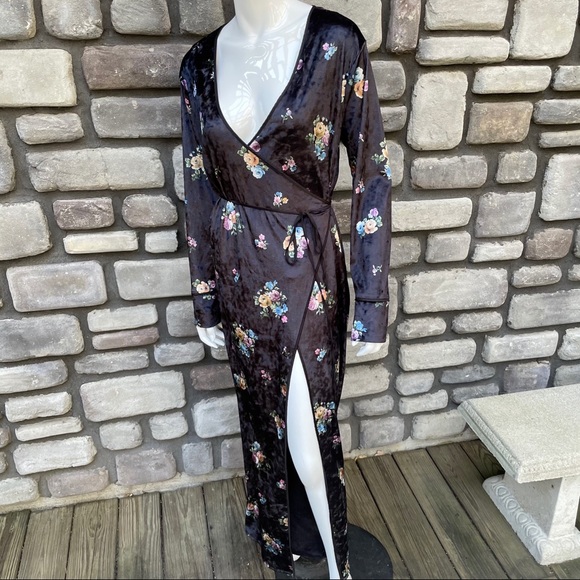 Zara Jackets & Blazers - Zara Velvety Kimono Style Wrap Dress NWOT sz L